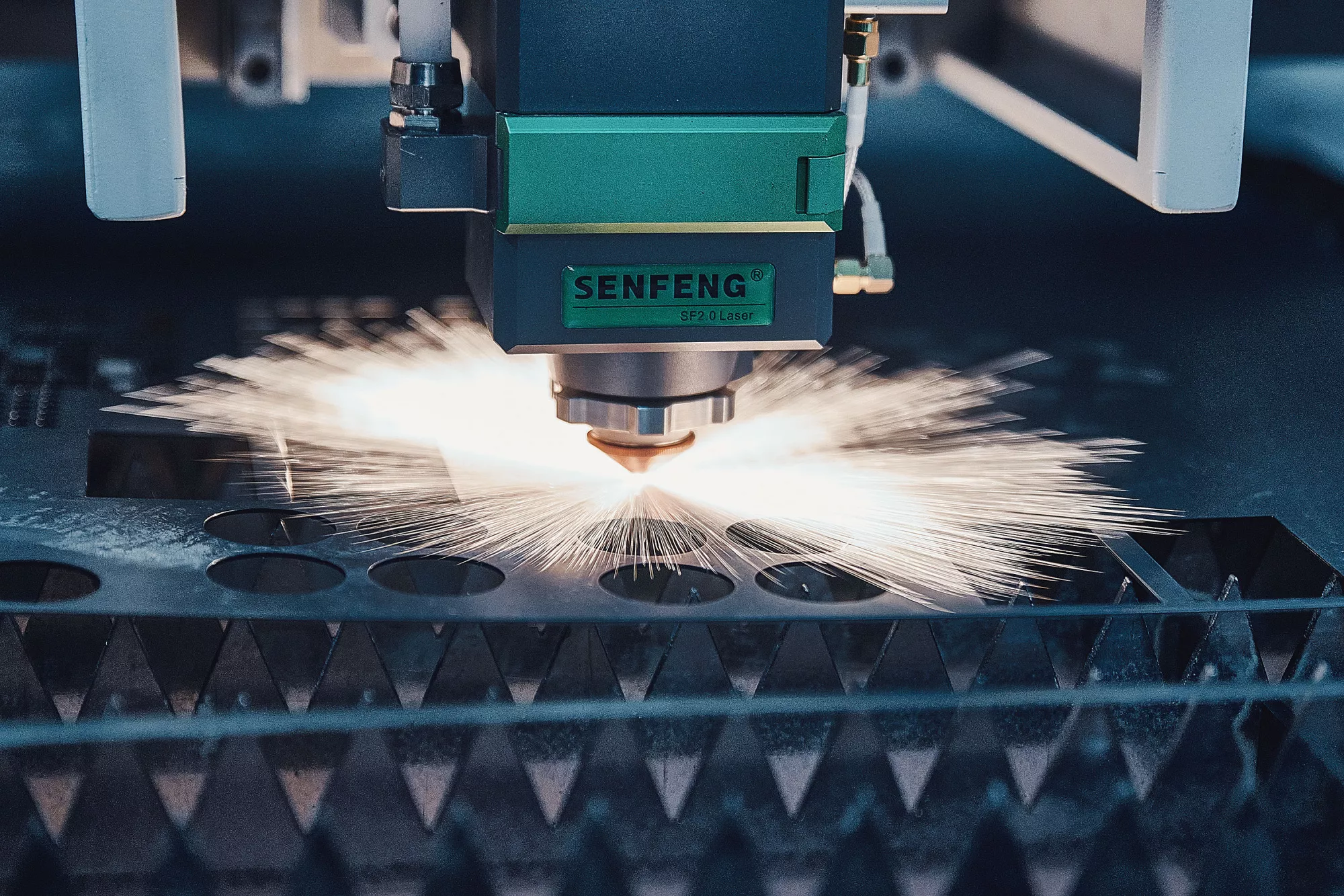 Основы газолазерной резки металлов Основы газолазерной резки металлов