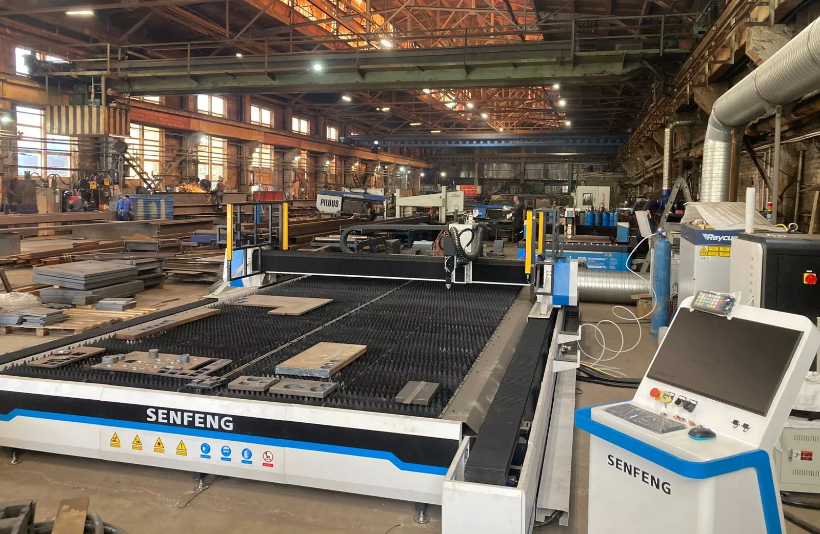 Выскокомощная лазерная установка Senfeng на 30 кВт от "Технограв" обеспечит потребности в производстве металлоконструкций для крупных объектов транспортной инфраструктуры Выскокомощная лазерная установка Senfeng на 30 кВт от "Технограв" обеспечит потребности в производстве металлоконструкций для крупных объектов транспортной инфраструктуры