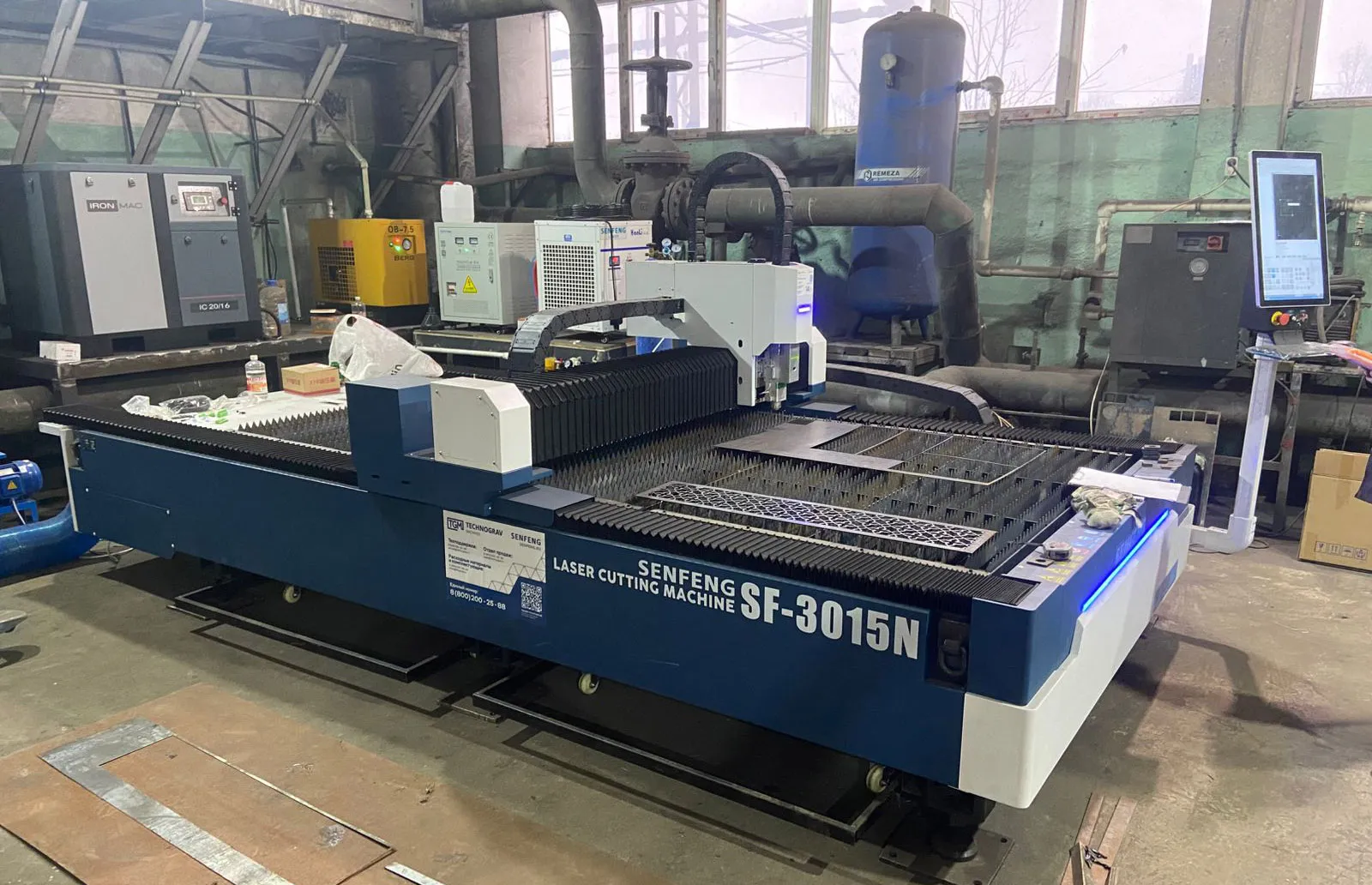 Лазерный станок для резки листового металла SF3015N, 3 кВт