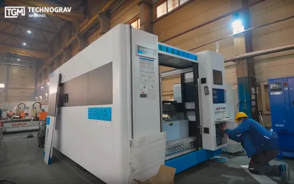 видео-отзыв SF3015H4 12 кВт