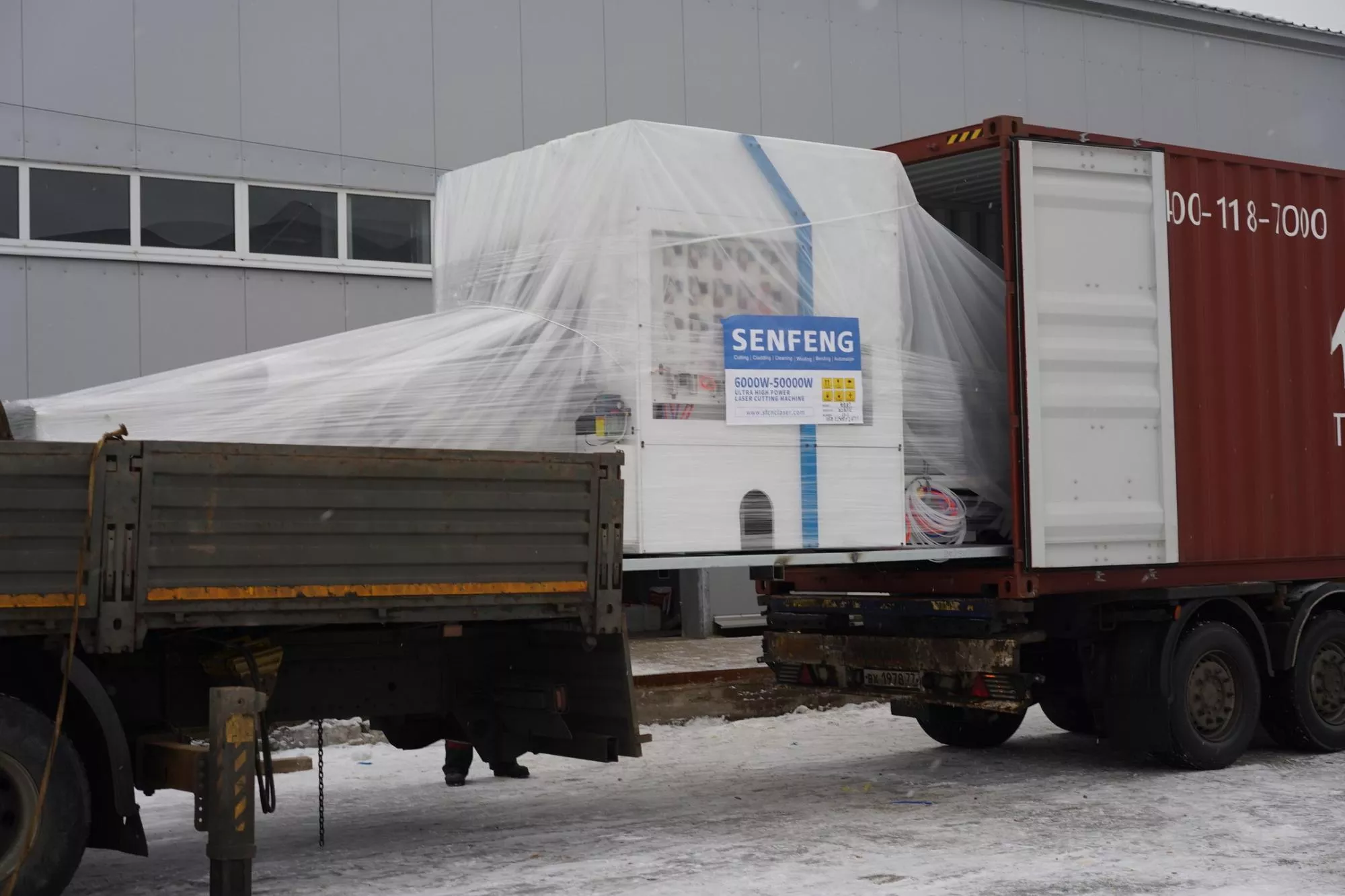 Высокопроизводительные лазерные труборезы Senfeng прибыли на склад в Москве Высокопроизводительные лазерные труборезы Senfeng прибыли на склад в Москве