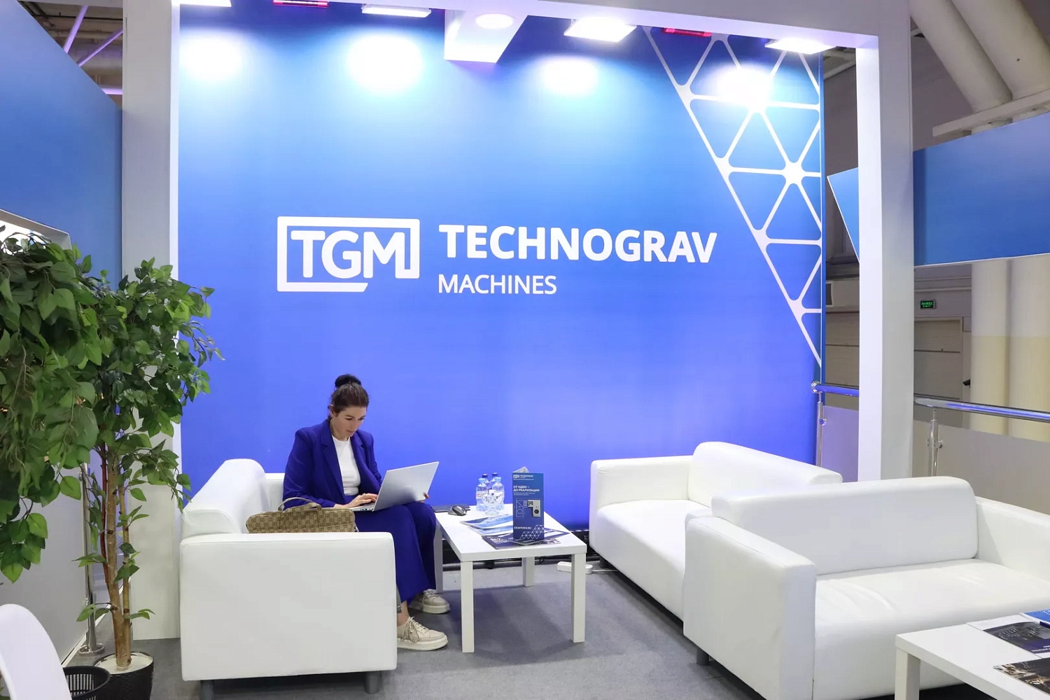 "Технограв" на выставке "Металлообработка-2025": во второй день заключены контракты на поставку лазерного оборудования со стенда и со складов в России