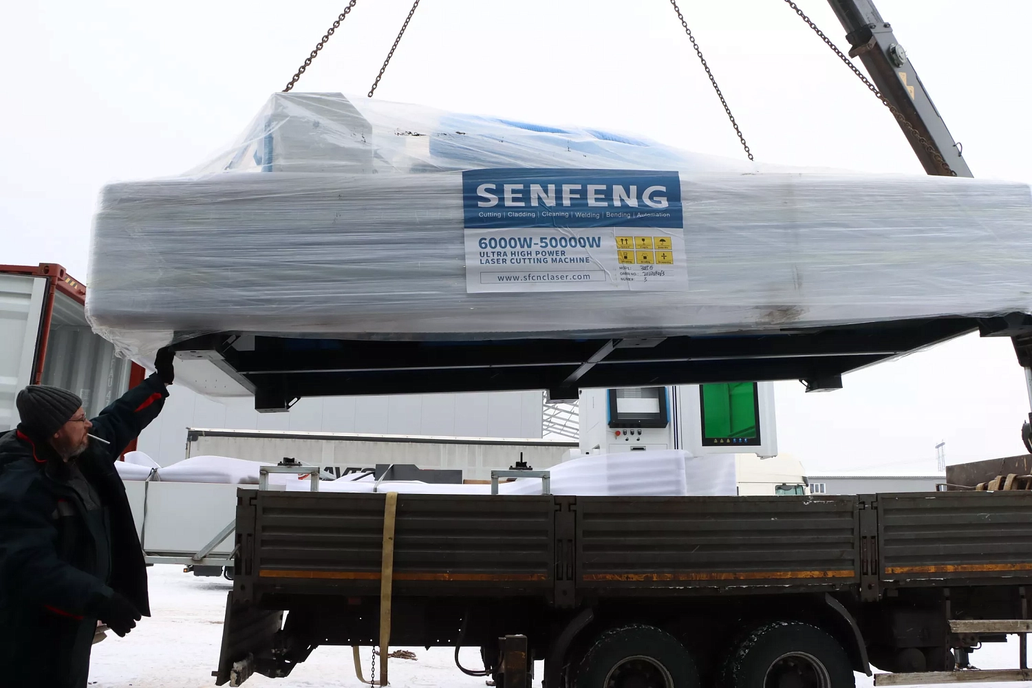 Лазерное оборудование Senfeng поступило на склад в Москву