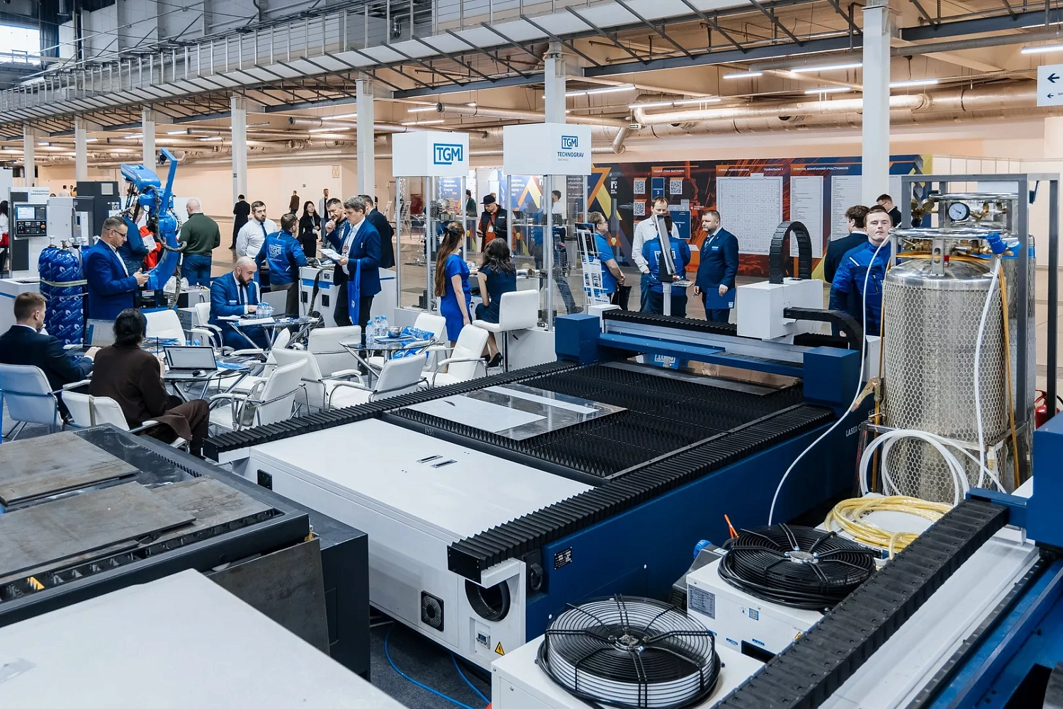 "Металлообработка. Сварка-Урал 2025": "Технограв" принял на стенде более 1000 действующих и потенциальных клиентов и заключил контракты на поставку лазерных установок Senfeng в период проведения выставки