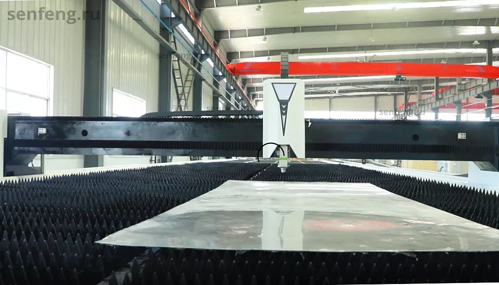 Senfeng SF12030TX - широкоформатный станок для лазерной резки листового металла. Возможность резки со скосом под углом 45°. Рабочее поле 12000х3000. Мощность от 6 до 100 кВт. Senfeng SF12030TX - широкоформатный станок для лазерной резки листового металла. Возможность резки со скосом под углом 45°. Рабочее поле 12000х3000. Мощность от 6 до 100 кВт.