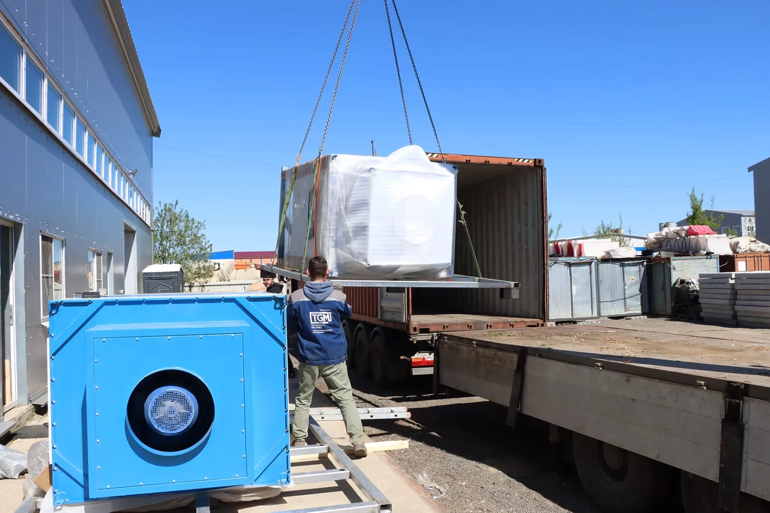 Мощные лазеры Senfeng прибыли на московский склад «Технограв»