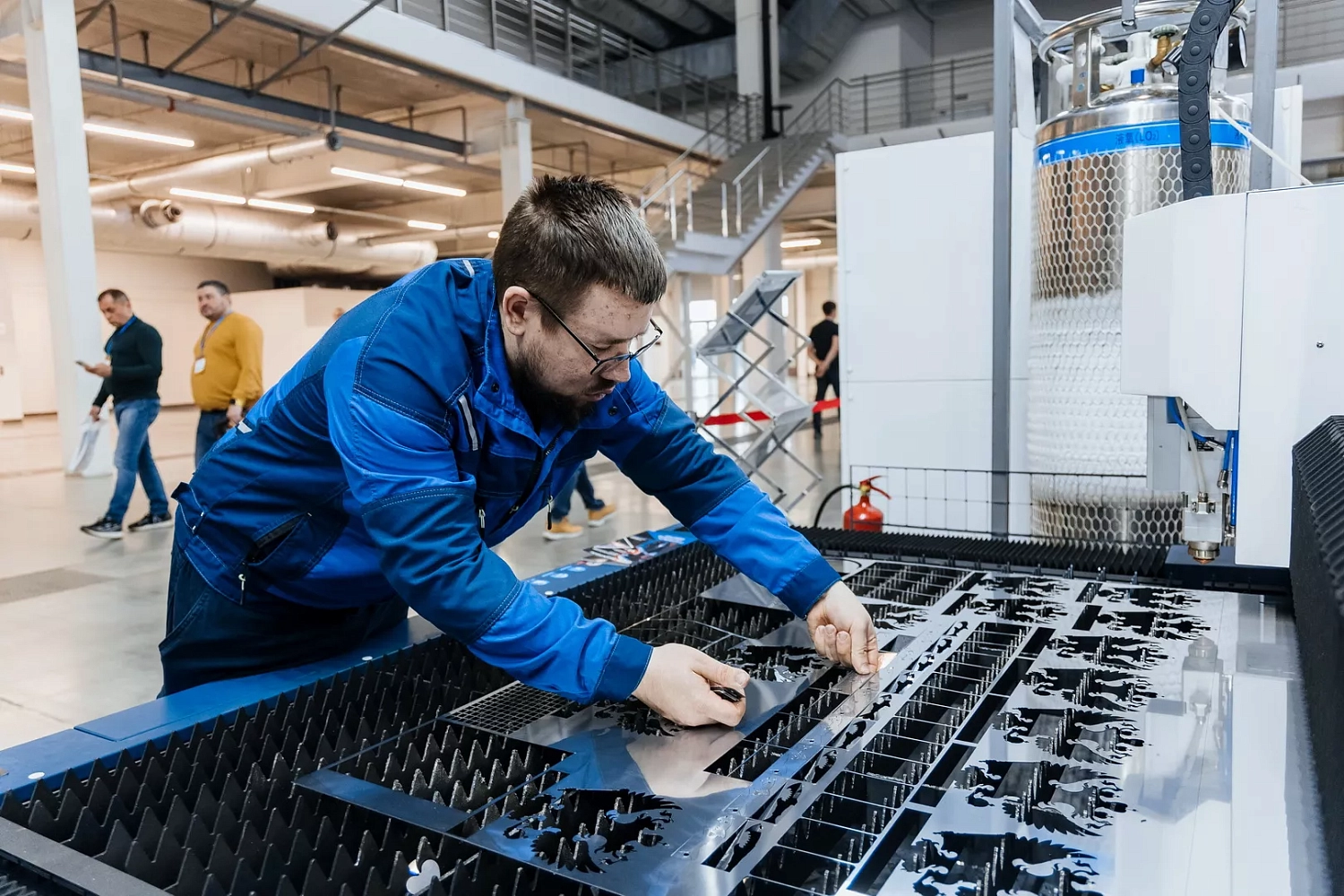 "Металлообработка. Сварка-Урал 2025": "Технограв" принял на стенде более 1000 действующих и потенциальных клиентов и заключил контракты на поставку лазерных установок Senfeng в период проведения выставки