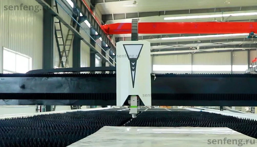 Senfeng SF6030R – широкоформатный лазерный станок резки металла открытого типа. Рабочее поле 6000х3000 мм. Мощность от 6 до 100 кВт. Senfeng SF6030R – широкоформатный лазерный станок резки металла открытого типа. Рабочее поле 6000х3000 мм. Мощность от 6 до 100 кВт.