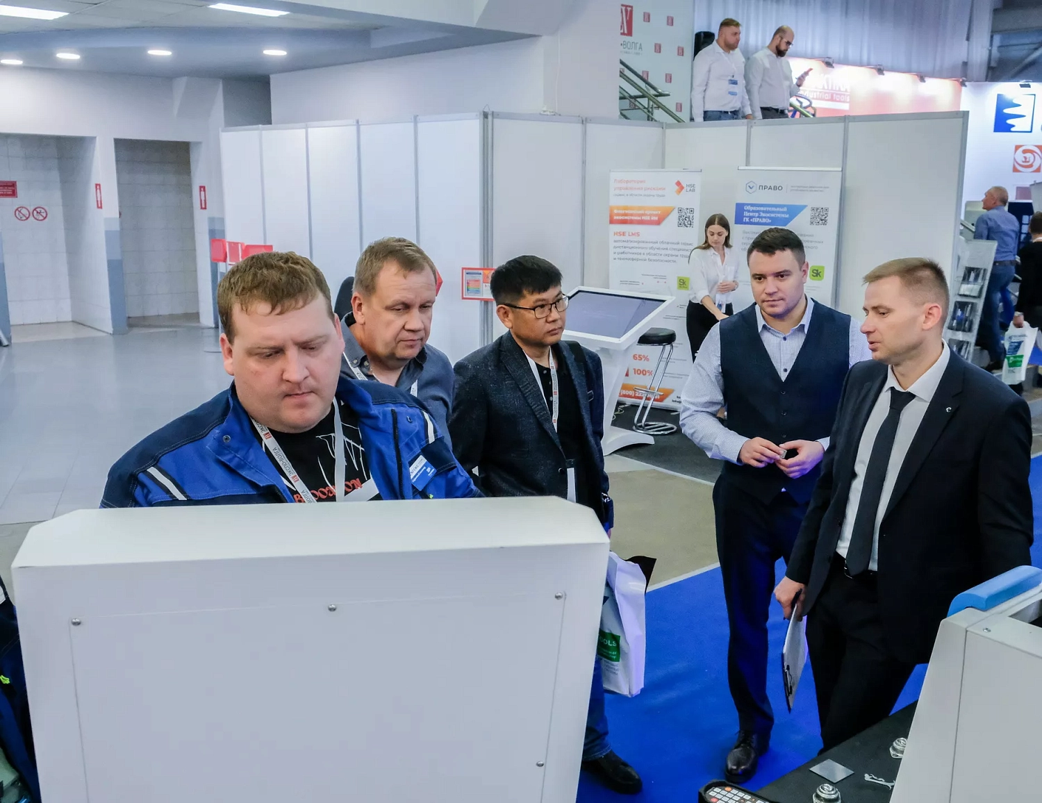 Успешно открыли осенний выставочный сезон.