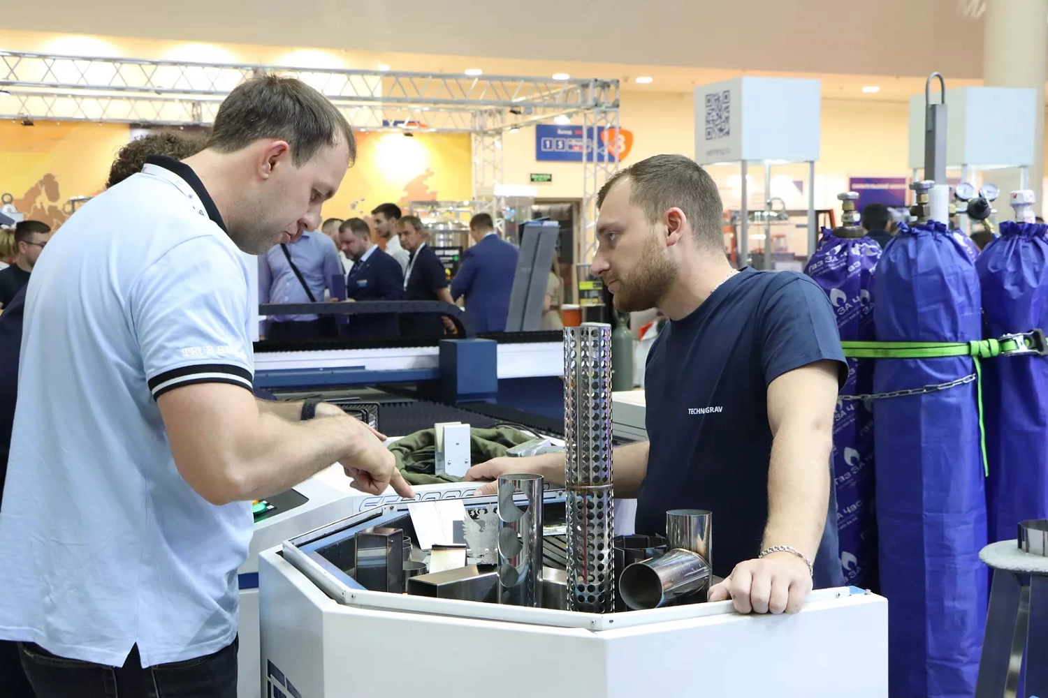 "Технограв" на выставке "Металлообработка-2025": во второй день заключены контракты на поставку лазерного оборудования со стенда и со складов в России