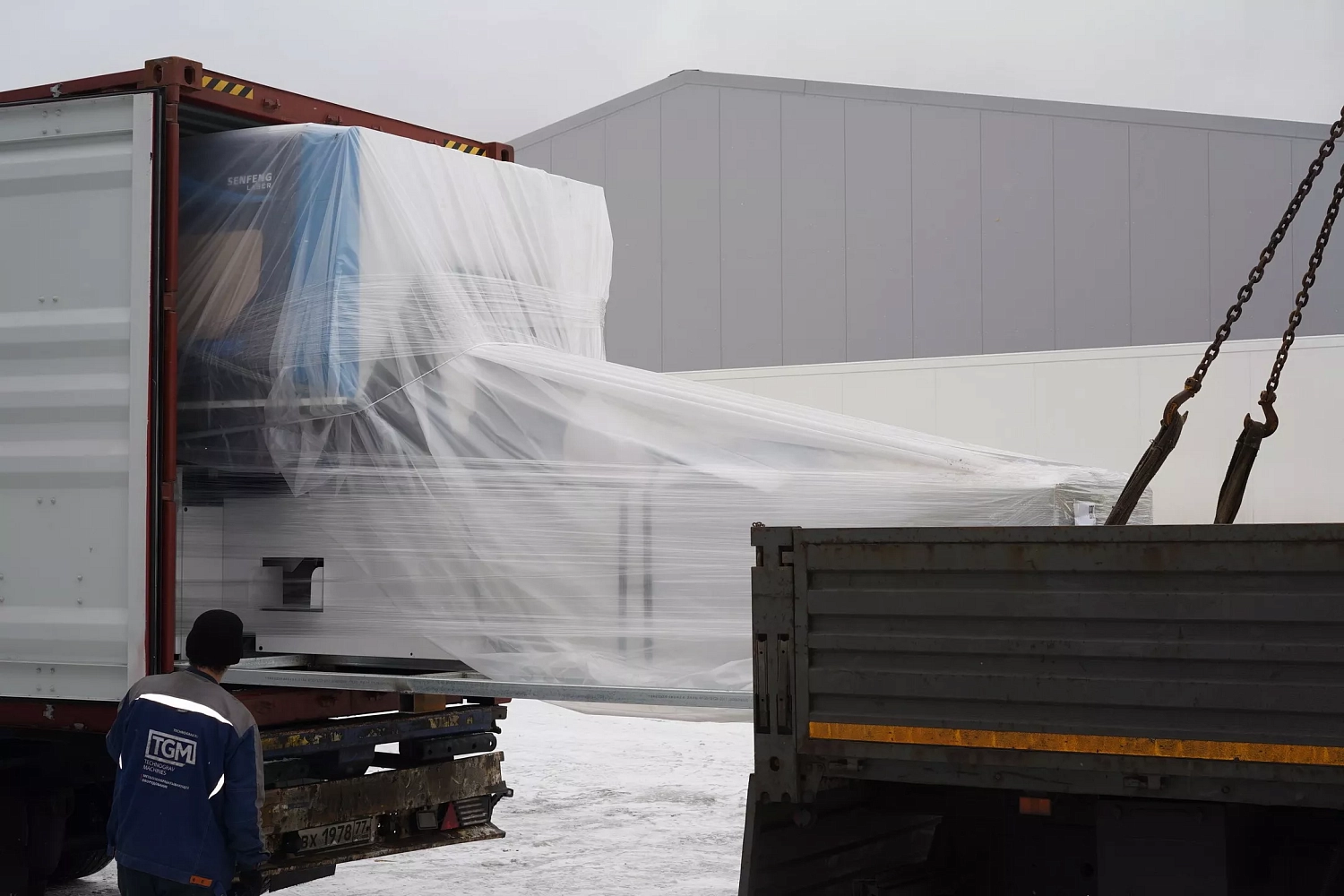 Высокопроизводительные лазерные труборезы Senfeng прибыли на склад в Москве