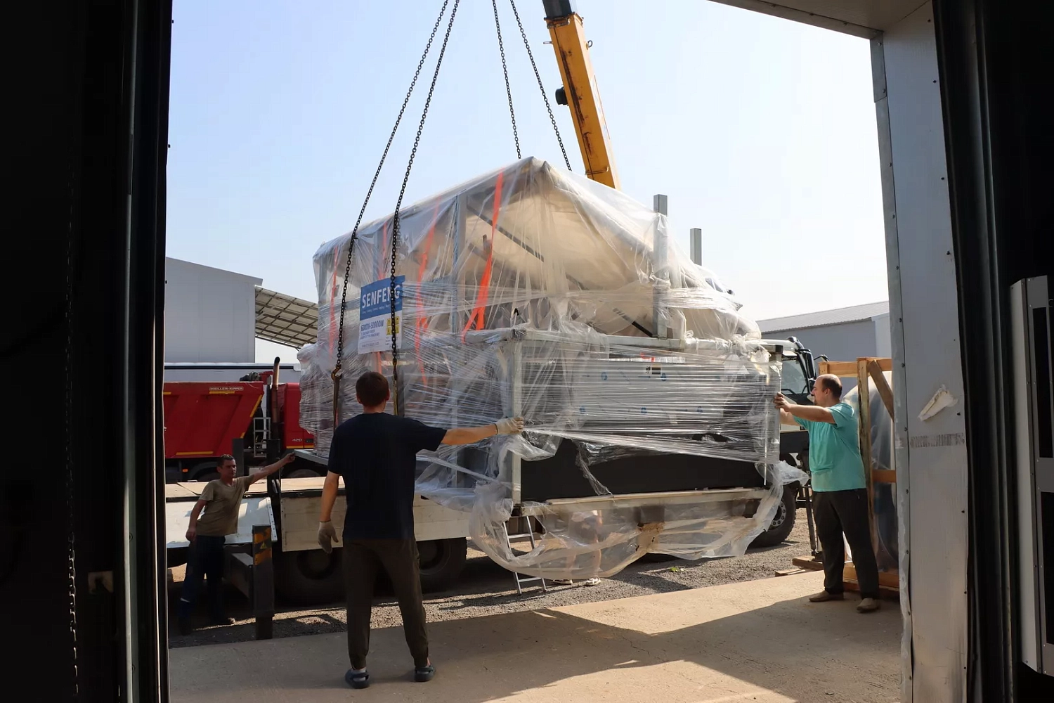 Склад «Технограв» в Москве пополнился высокомощными лазерами Senfeng серии H4