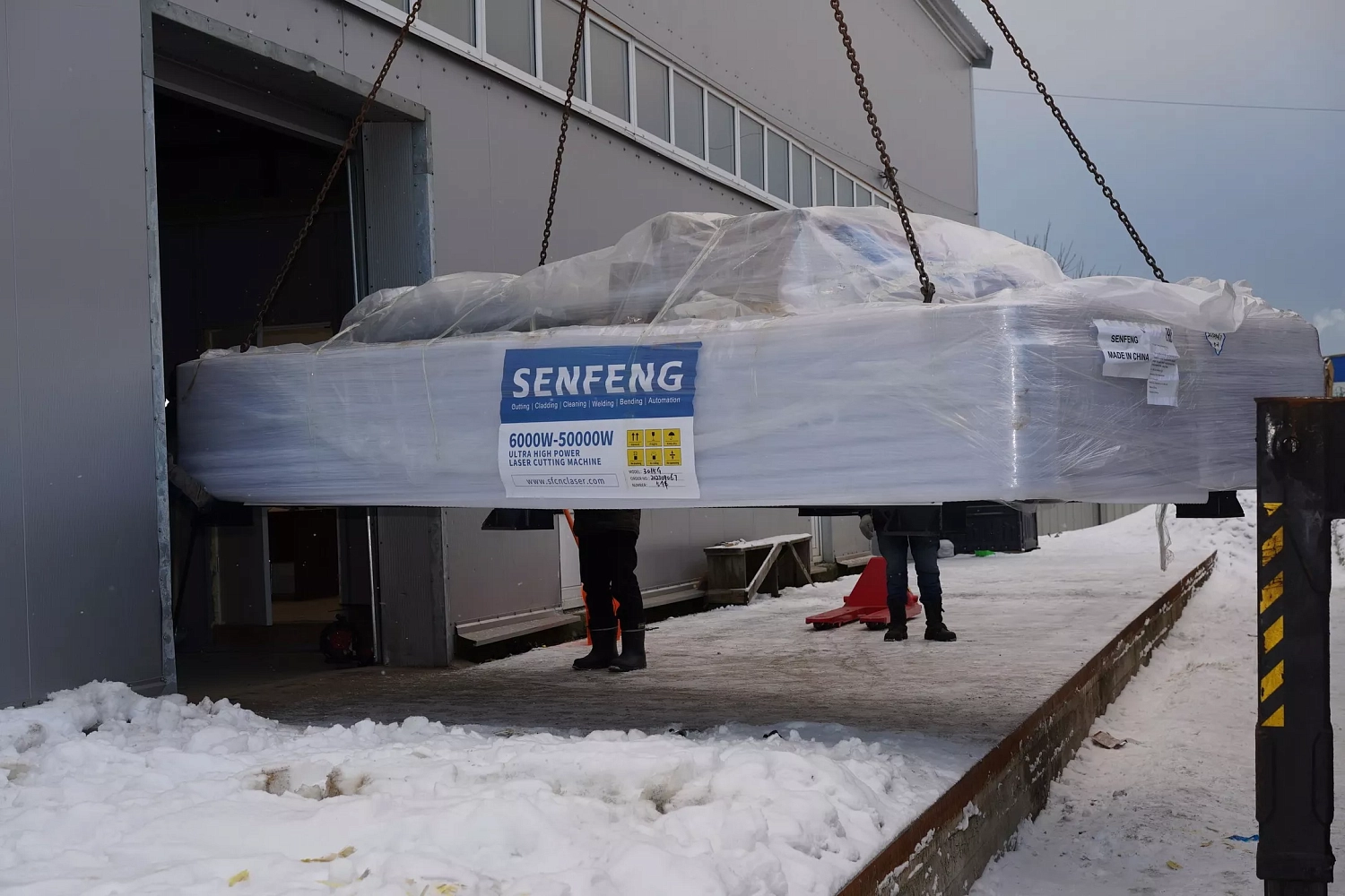 Высокопроизводительные лазерные труборезы Senfeng прибыли на склад в Москве