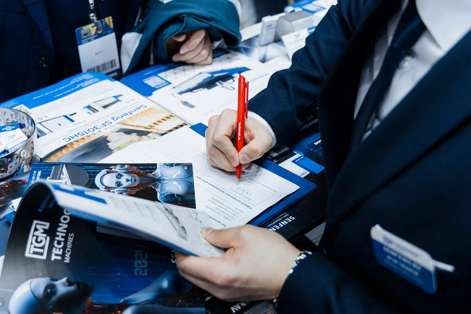 "Металлообработка. Сварка-Урал 2025": "Технограв" принял на стенде более 1000 действующих и потенциальных клиентов и заключил контракты на поставку лазерных установок Senfeng в период проведения выставки