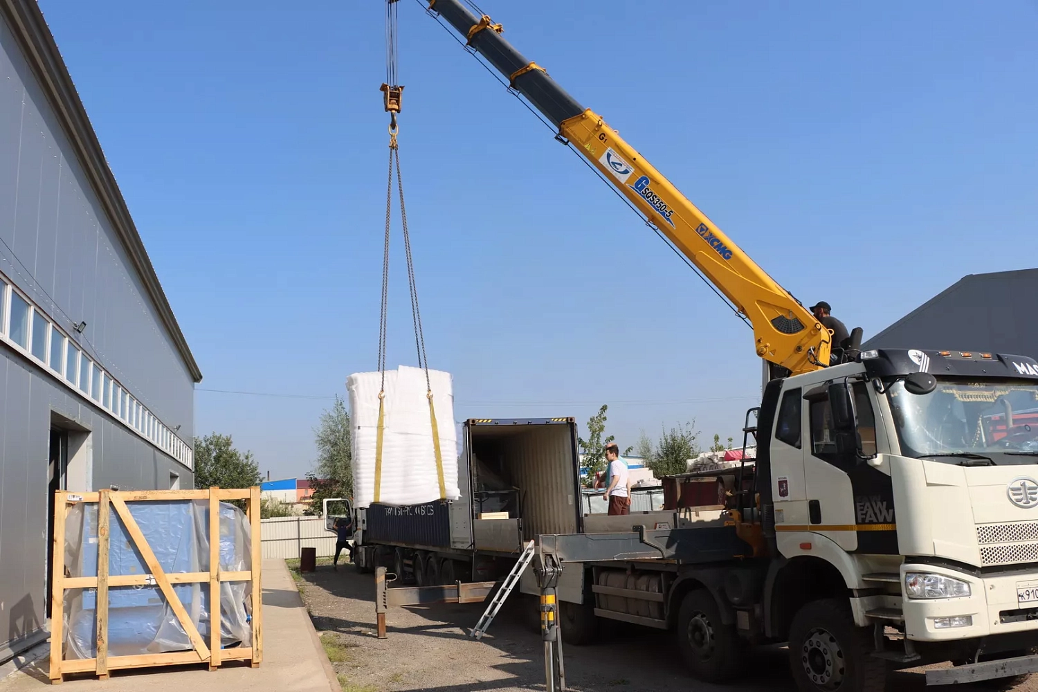 Склад «Технограв» в Москве пополнился высокомощными лазерами Senfeng серии H4