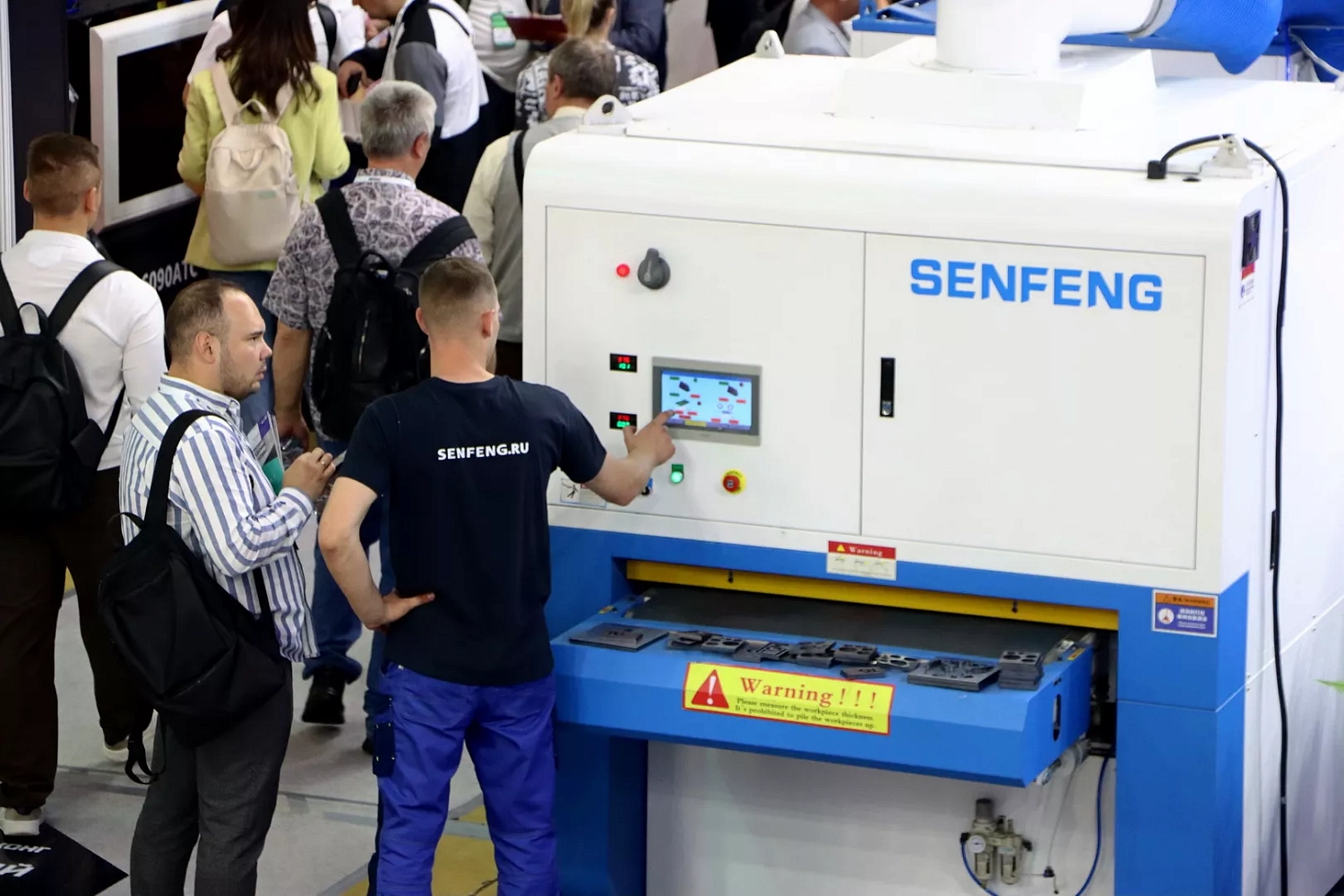 "Металлообработка-2025", день третий: "Технограв" подписал договор поставки высокомощной лазерной установки на 30 кВт!