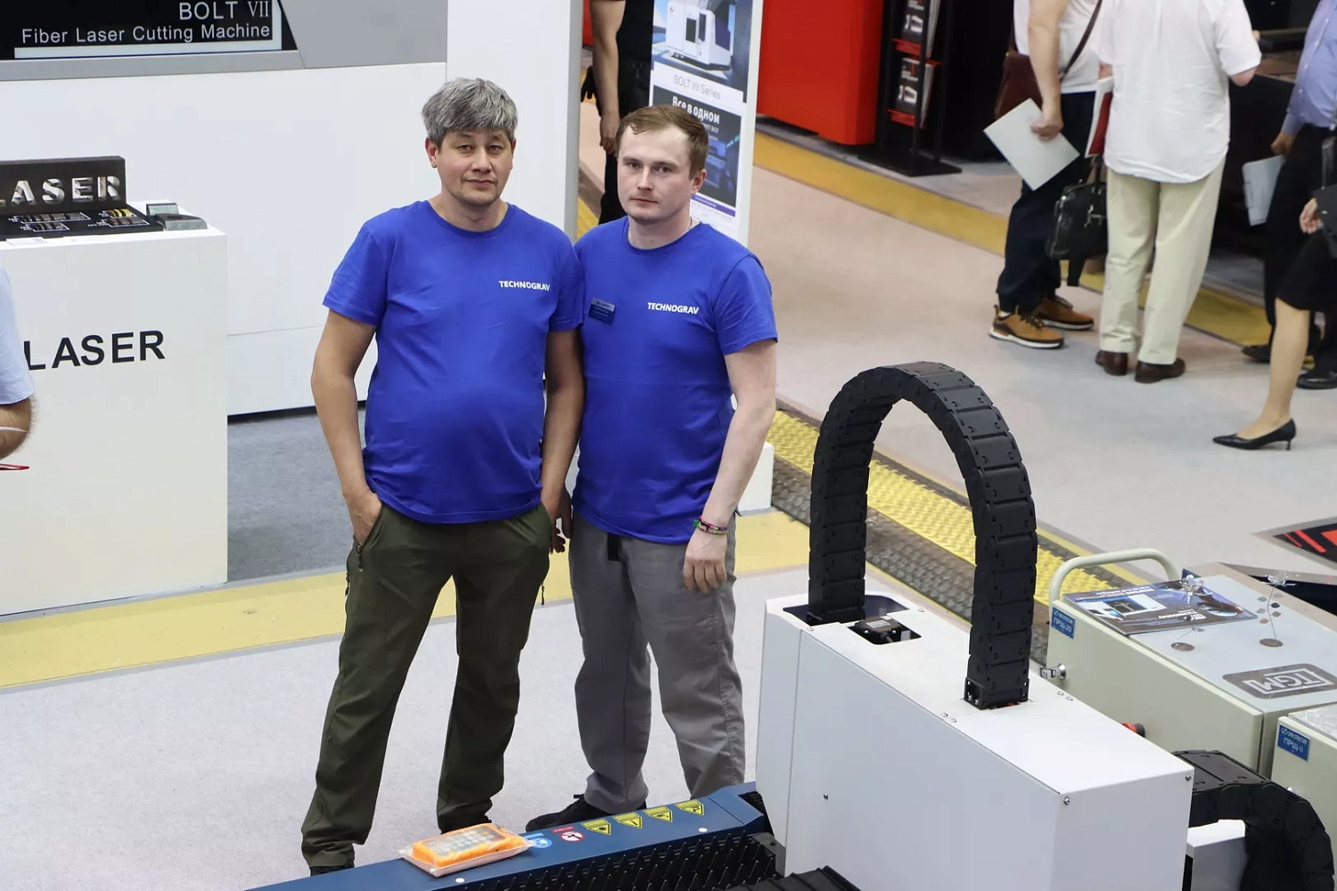"Металлообработка-2025", день третий: "Технограв" подписал договор поставки высокомощной лазерной установки на 30 кВт!