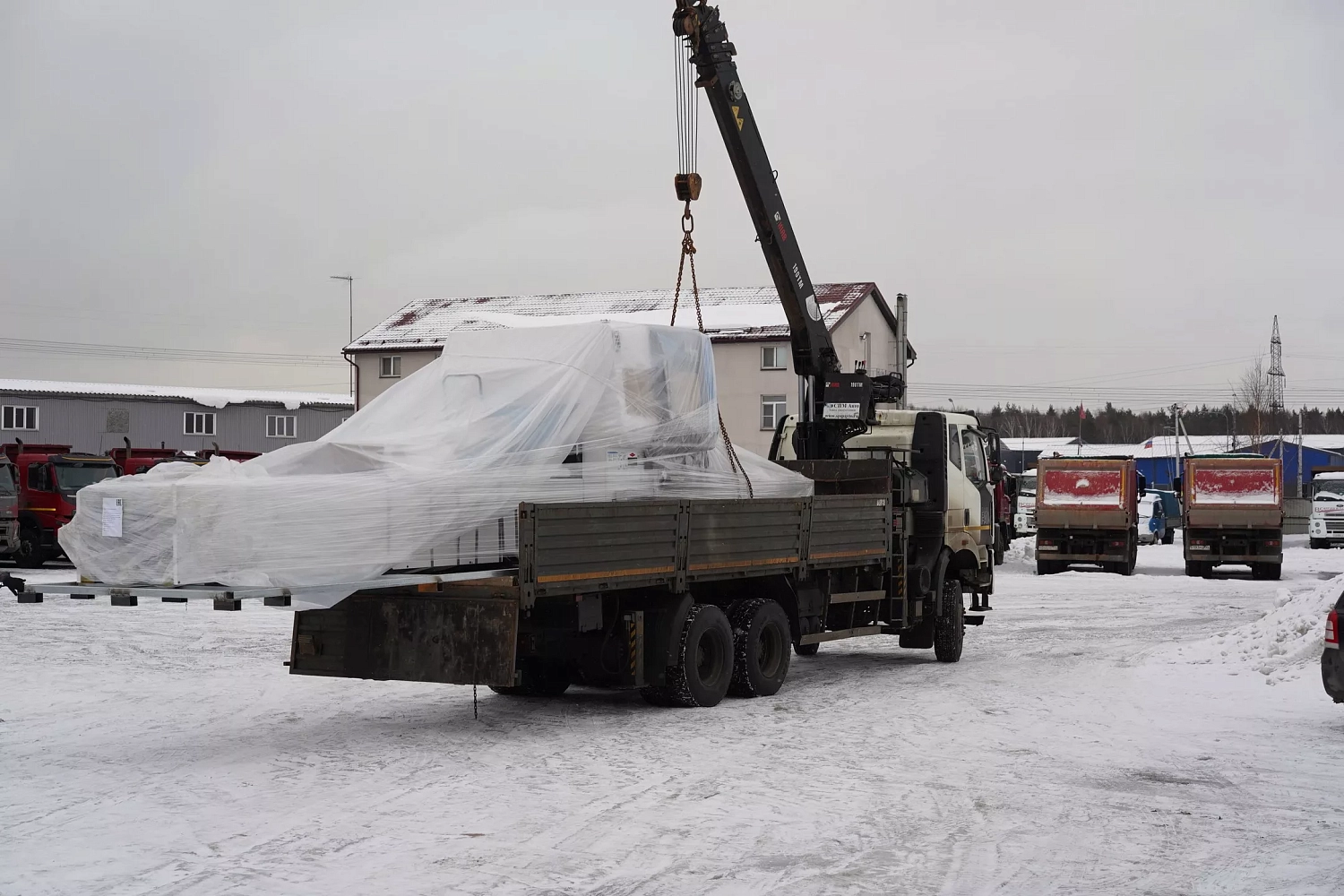 Высокопроизводительные лазерные труборезы Senfeng прибыли на склад в Москве