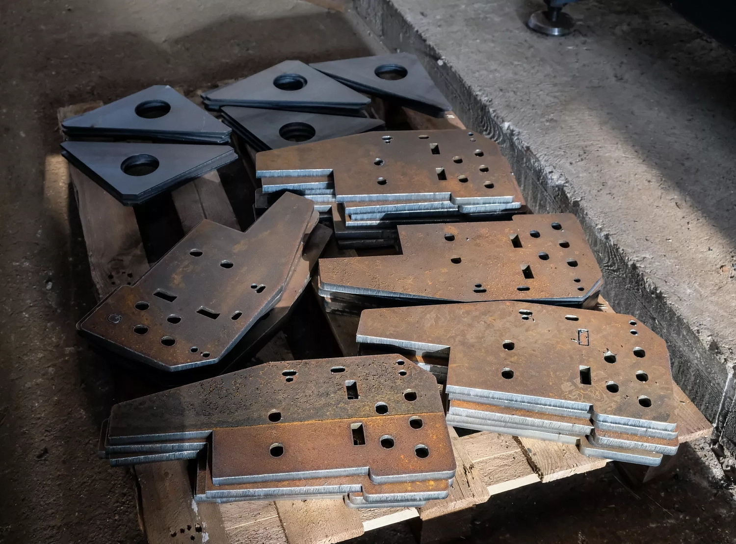 Поставка двух лазерных установок Senfeng мощностью 12 кВт в Калининградскую область