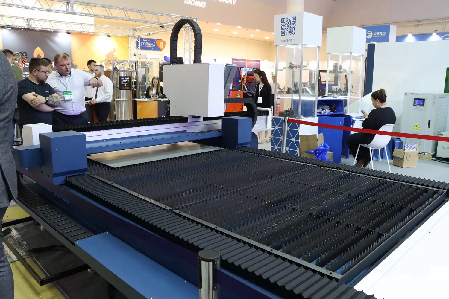 "Технограв" на выставке "Металлообработка-2025": во второй день заключены контракты на поставку лазерного оборудования со стенда и со складов в России