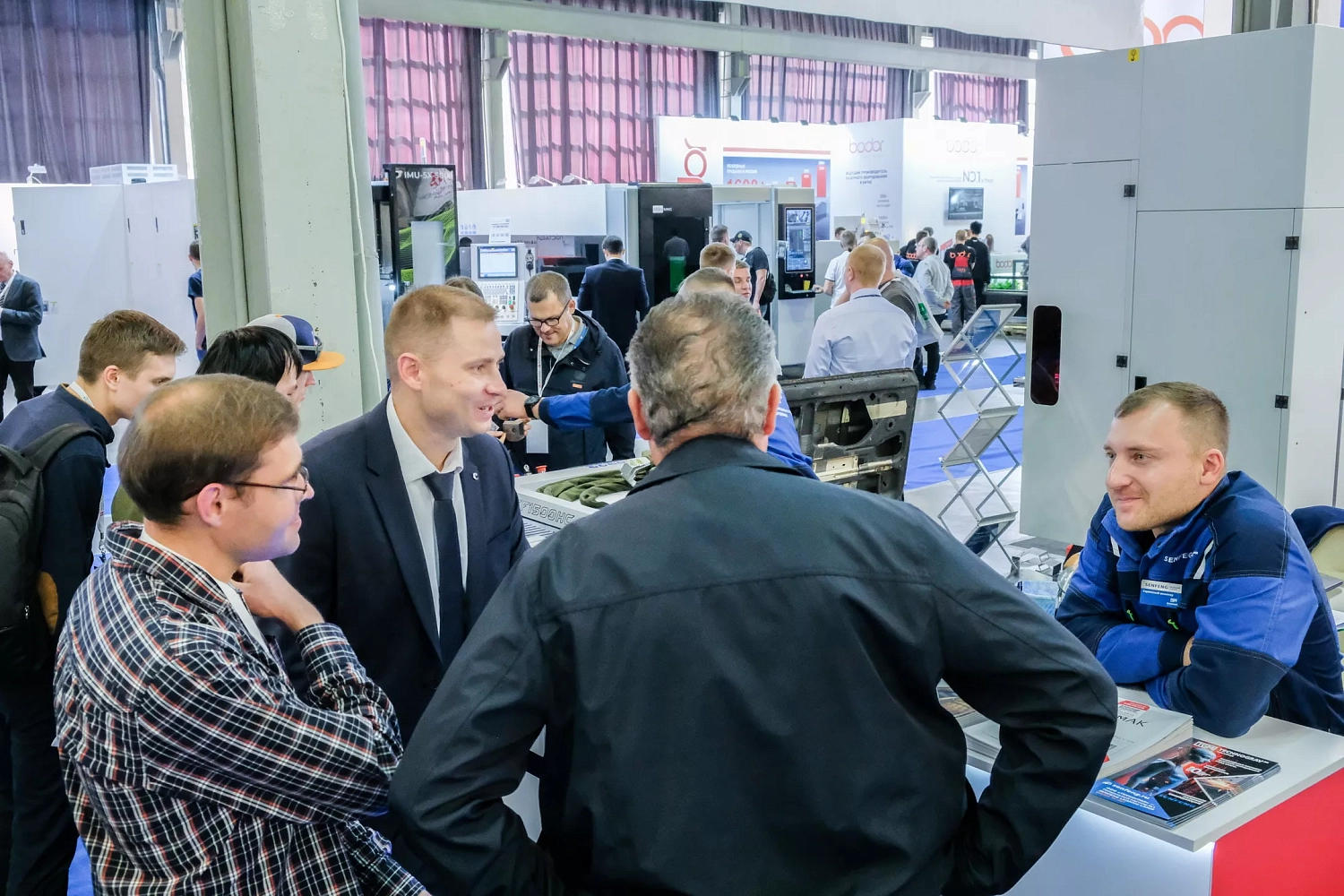 Успешно открыли осенний выставочный сезон.