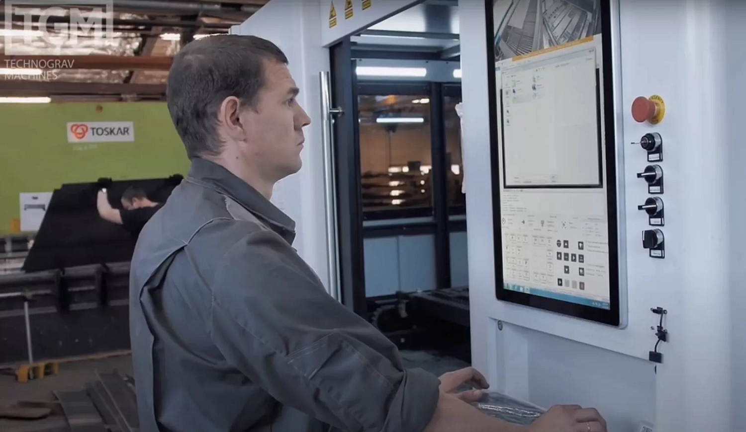 Заключен контракт на поставку в Санкт-Петербург сверхмощной лазерной установки (30 кВт) для ведущей металлопрокатной компании в Северо-Западном регионе