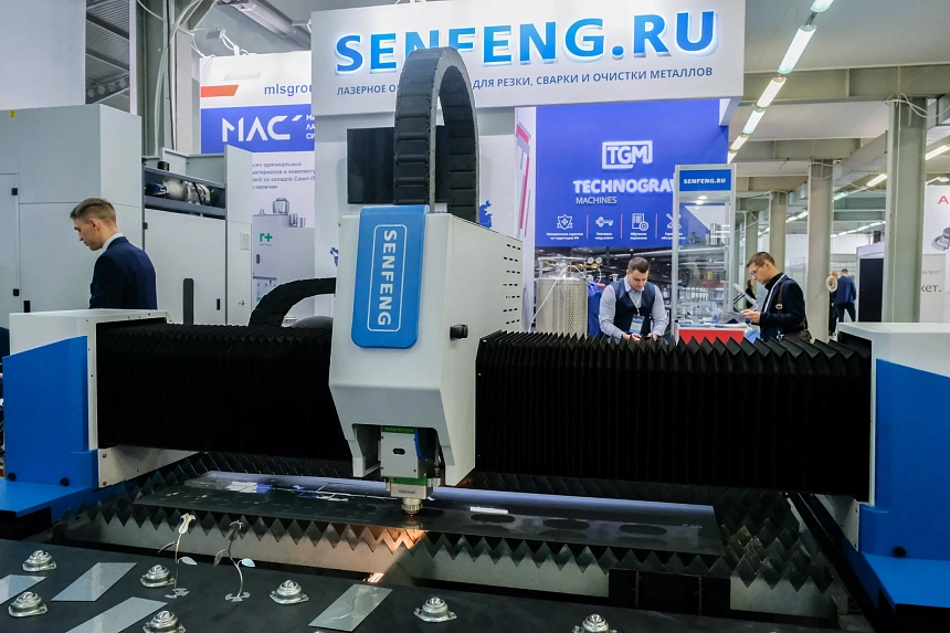 Senfeng SF3015W – лазерный станок резки металла открытого типа c системой управления Weihong. Рабочее поле 3000х1500 мм. Мощность от 1,5 до 4 кВт.
