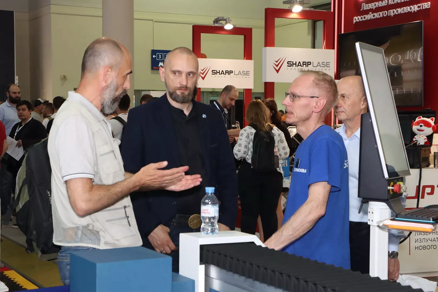 "Металлообработка-2025", день третий: "Технограв" подписал договор поставки высокомощной лазерной установки на 30 кВт!