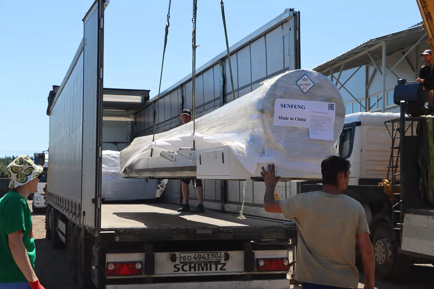 Большое поступление лазерного оборудования Senfeng на склад "Технограв" в Москве