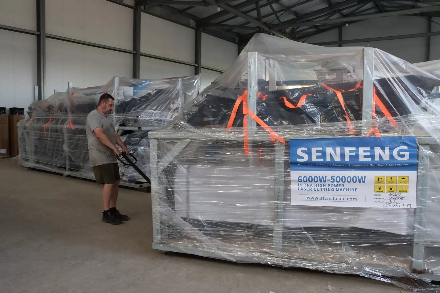 Склад «Технограв» в Москве пополнился высокомощными лазерами Senfeng серии H4