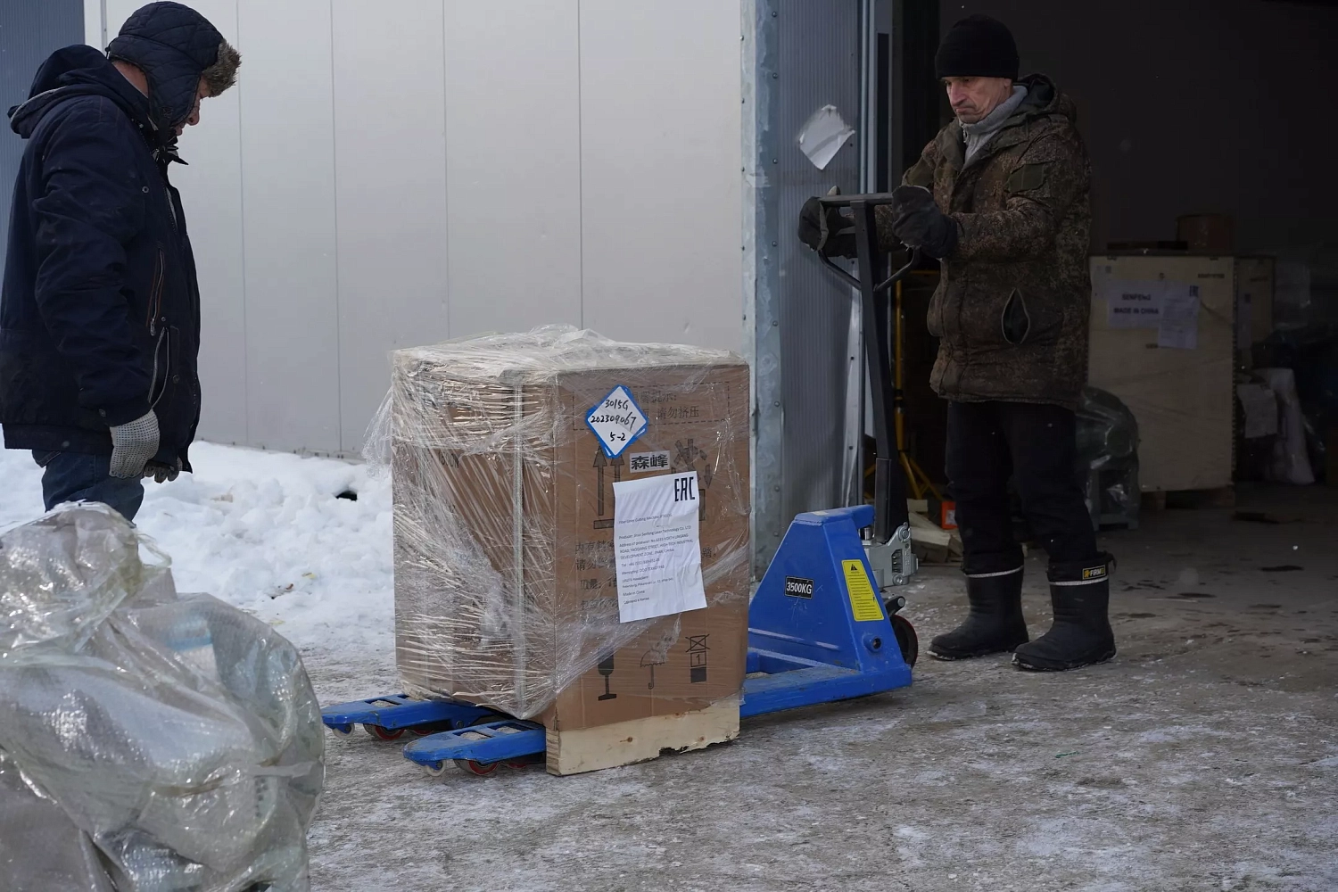 Высокопроизводительные лазерные труборезы Senfeng прибыли на склад в Москве