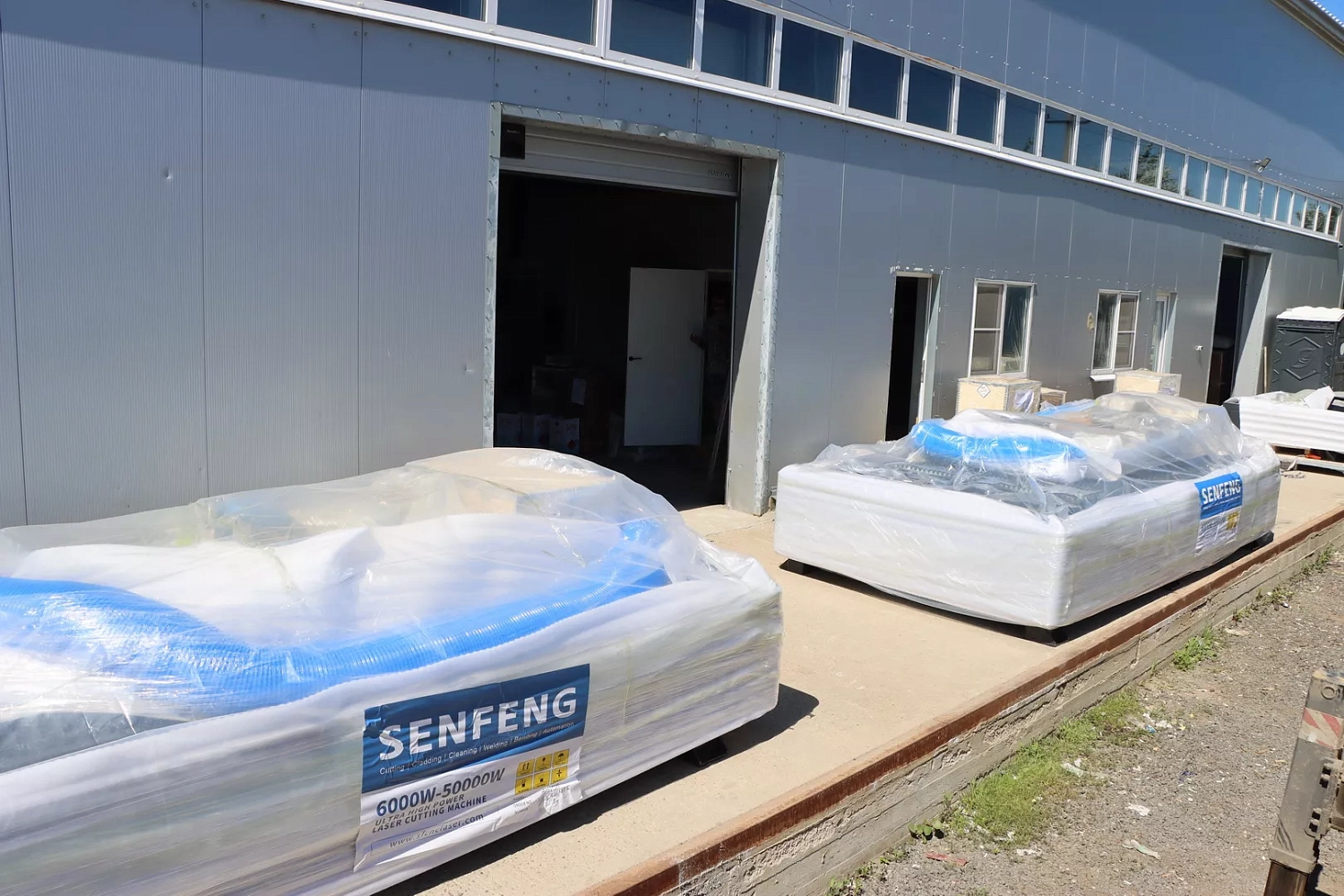 Большое поступление лазерного оборудования Senfeng на склад "Технограв" в Москве