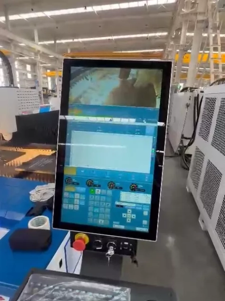 Senfeng SF4015N – лазерный станок резки металла открытого типа. Рабочее поле 4000х1500 мм. Мощность от 1,5 до 6 кВт. Senfeng SF4015N – лазерный станок резки металла открытого типа. Рабочее поле 4000х1500 мм. Мощность от 1,5 до 6 кВт.