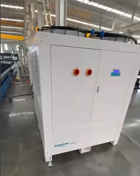Senfeng SF3015N – лазерный станок резки металла открытого типа. Рабочее поле 3000х1500 мм. Мощность  6 кВт.