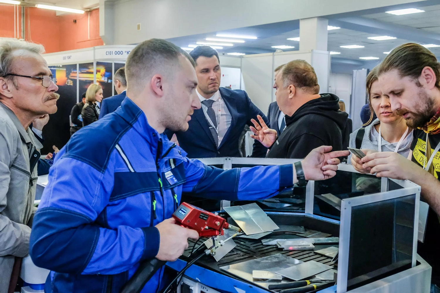 Успешно открыли осенний выставочный сезон.