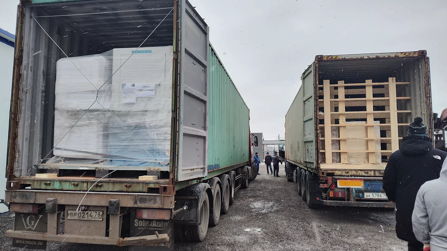 В шоу-рум «Технограв» прибыл автоматический комплекс лазерного раскроя рулонного металла