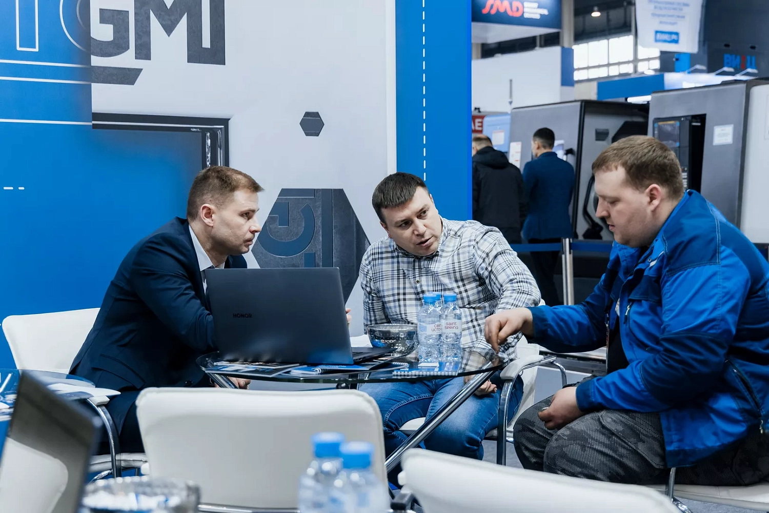 "Металлообработка. Сварка-Урал 2025": "Технограв" принял на стенде более 1000 действующих и потенциальных клиентов и заключил контракты на поставку лазерных установок Senfeng в период проведения выставки