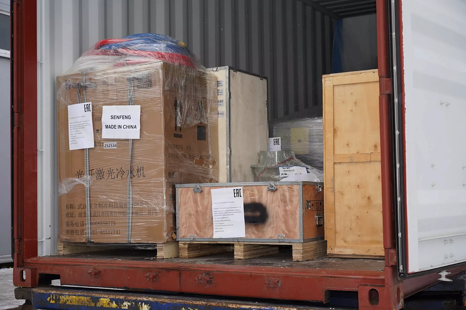 Высокопроизводительные лазерные труборезы Senfeng прибыли на склад в Москве