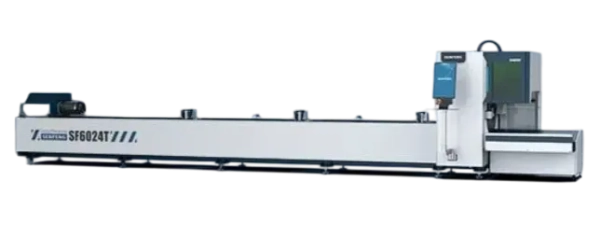 Senfeng SF6024T – станок для лазерной резки труб и профилей с защитной кабиной. Длина заготовок до 6 метров с диаметром до 230 мм. Мощность от 1,5 до 6 кВт.