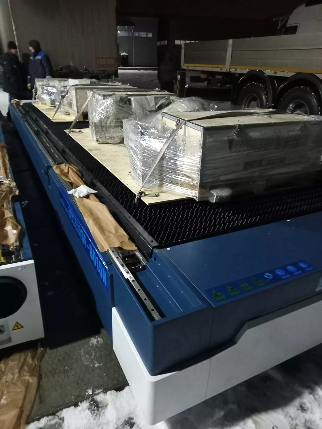 На склад "Технограв" в Москве поступили новые станки Senfeng SF6015N, успейте их приобрести в рамках уникального ценового предложения!