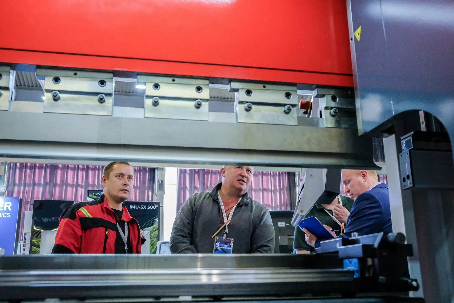 Успешно открыли осенний выставочный сезон.