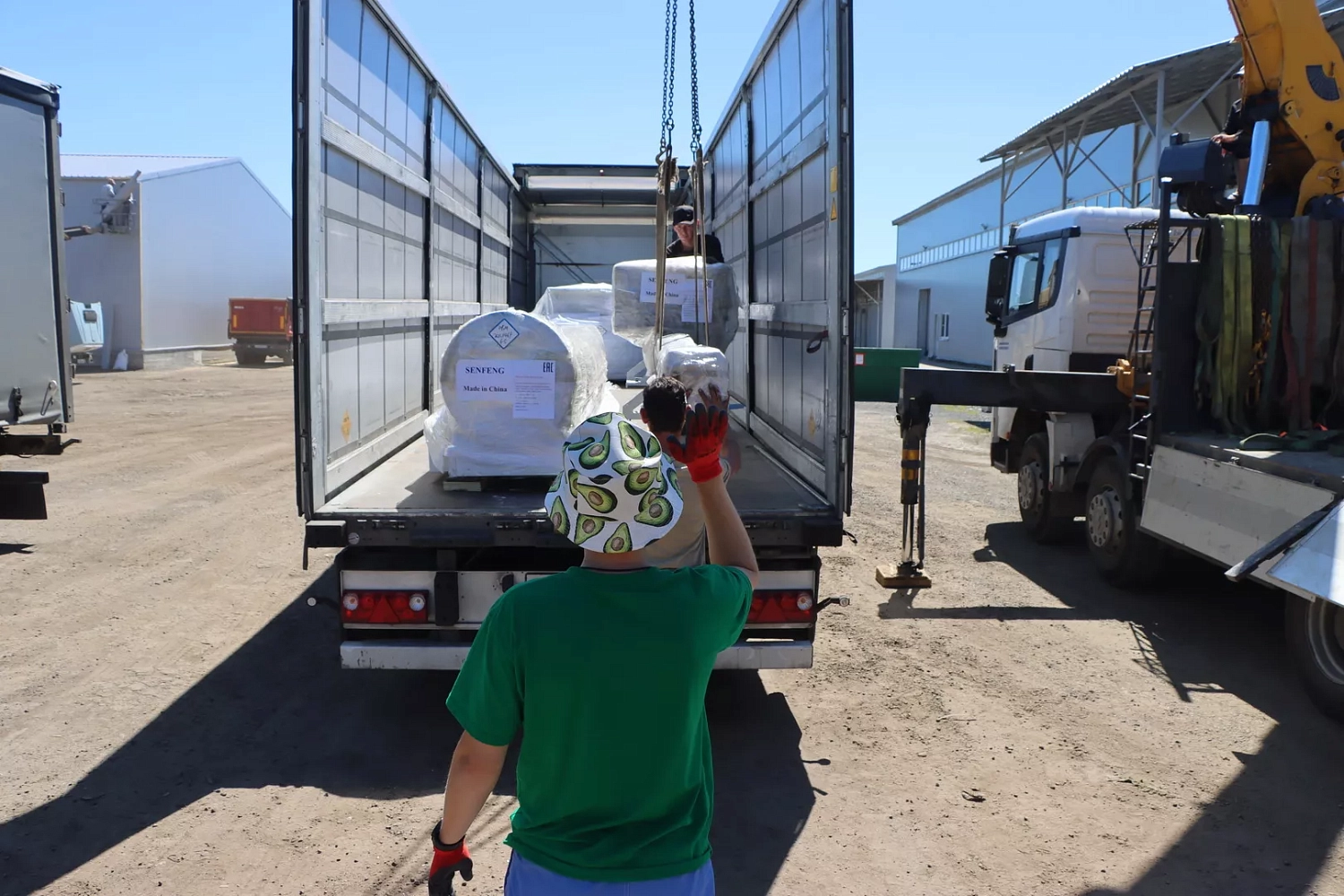 Большое поступление лазерного оборудования Senfeng на склад "Технограв" в Москве