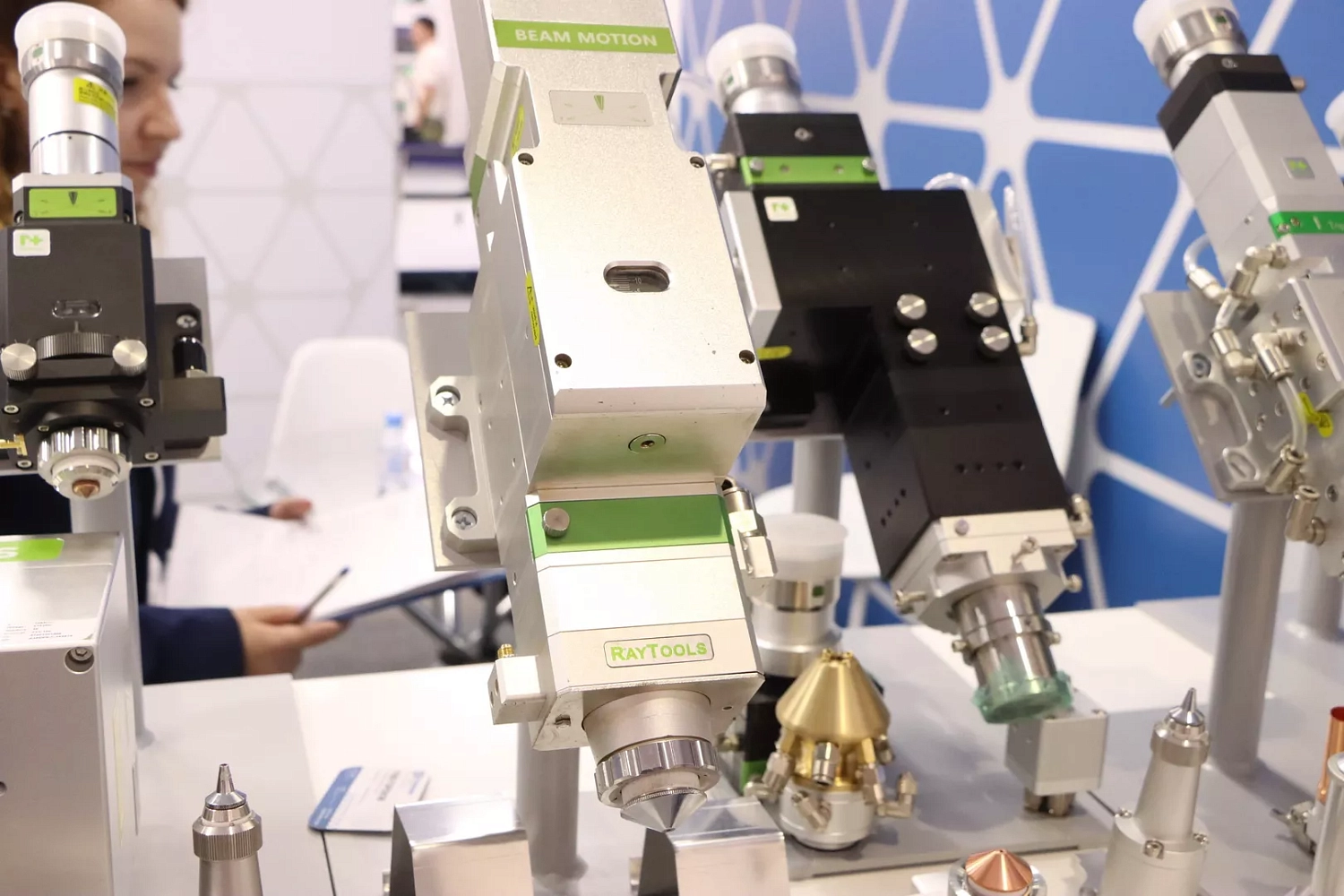 "Технограв" на выставке "Металлообработка-2025": во второй день заключены контракты на поставку лазерного оборудования со стенда и со складов в России