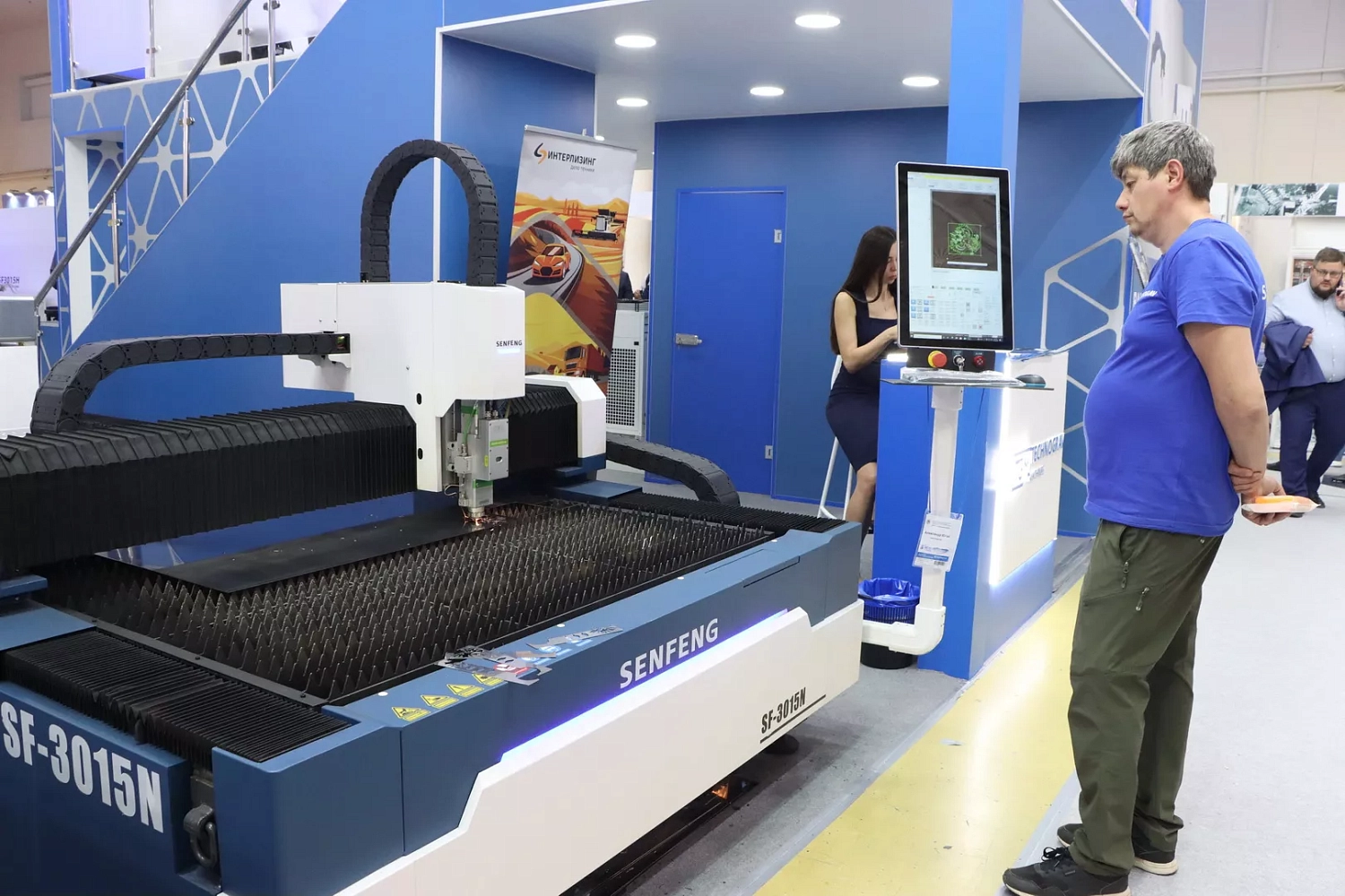 "Металлообработка-2025", день третий: "Технограв" подписал договор поставки высокомощной лазерной установки на 30 кВт!