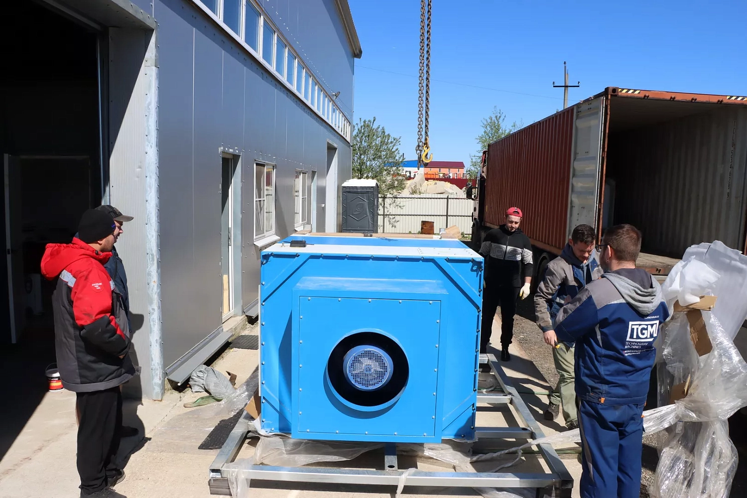 Мощные лазеры Senfeng прибыли на московский склад «Технограв»