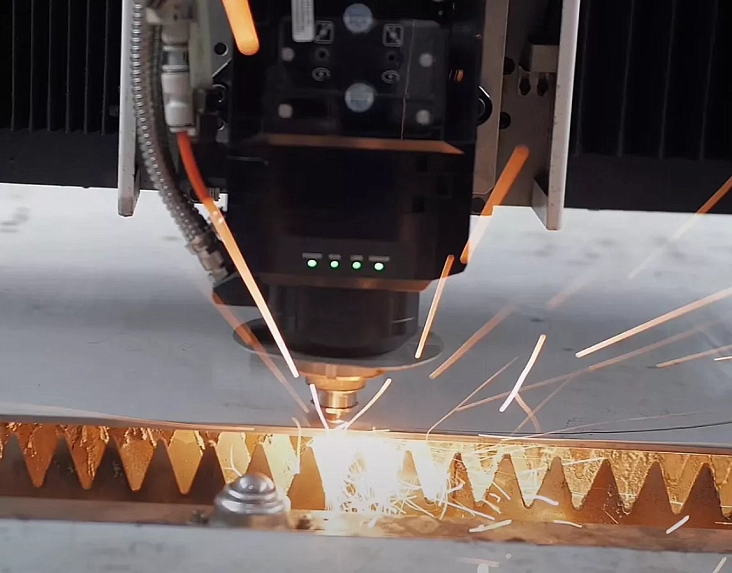 Senfeng SF8025H4 - высокомощный станок лазерной резки металла с защитой кабинетного типа и системой сменных столов. Рабочее поле 8000х2500 мм. Мощность от 6 до 60 кВт. Senfeng SF8025H4 - высокомощный станок лазерной резки металла с защитой кабинетного типа и системой сменных столов. Рабочее поле 8000х2500 мм. Мощность от 6 до 60 кВт.