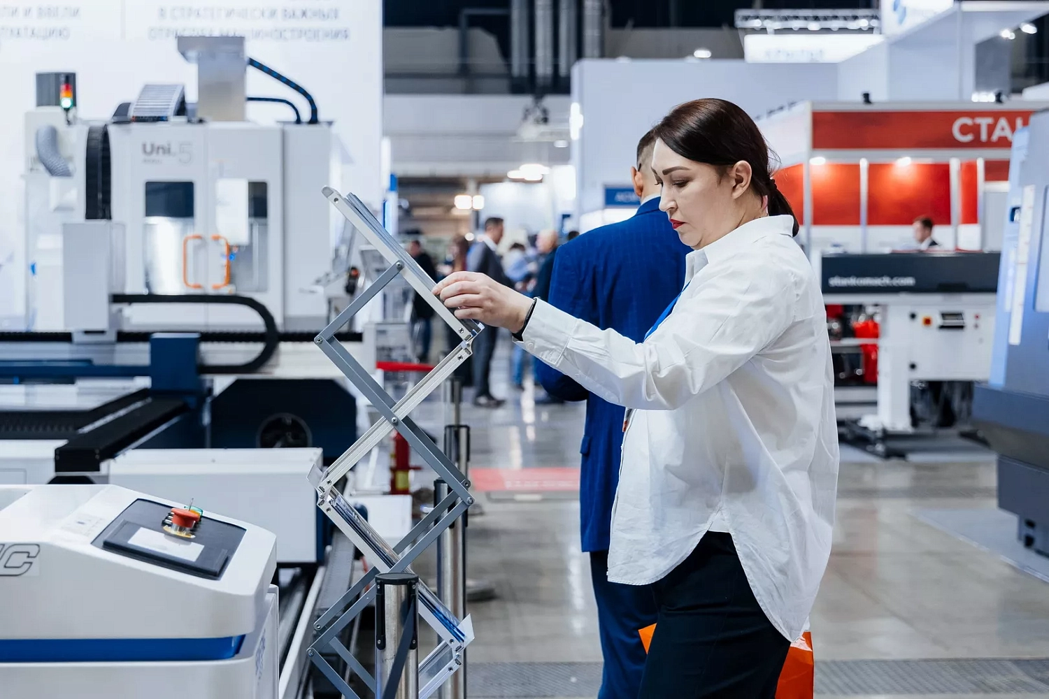 "Металлообработка. Сварка-Урал 2025": "Технограв" принял на стенде более 1000 действующих и потенциальных клиентов и заключил контракты на поставку лазерных установок Senfeng в период проведения выставки