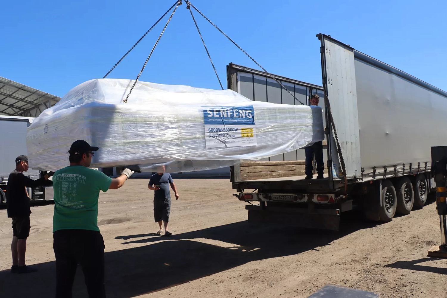 Большое поступление лазерного оборудования Senfeng на склад "Технограв" в Москве