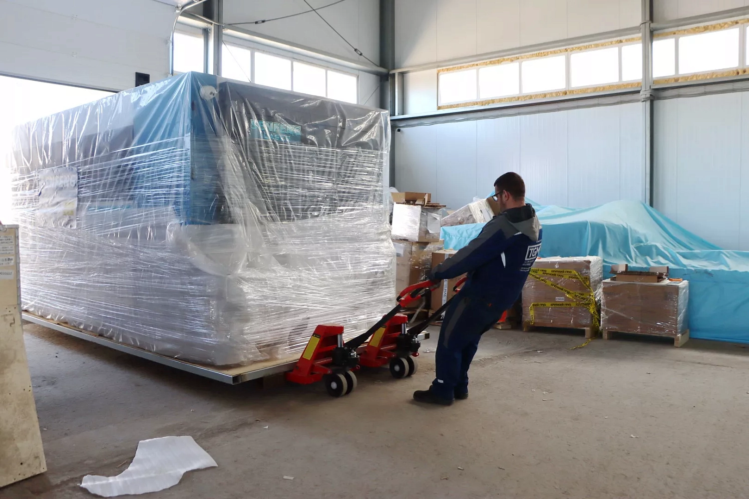 Мощные лазеры Senfeng прибыли на московский склад «Технограв»