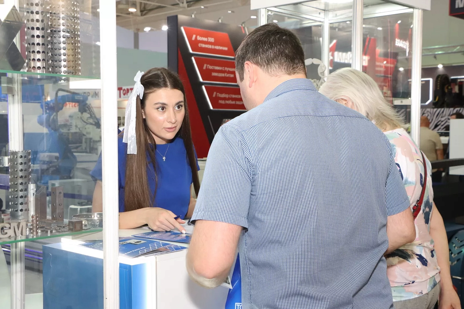 "Технограв" на выставке "Металлообработка-2025": во второй день заключены контракты на поставку лазерного оборудования со стенда и со складов в России